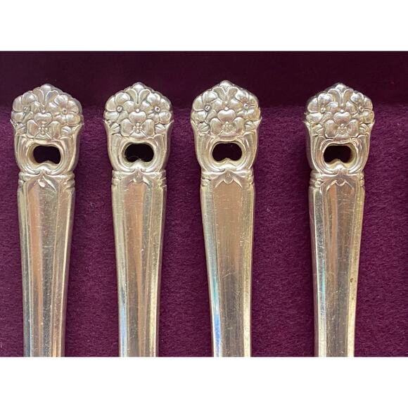 1847 Rogers Bros Silver Plate ETERNALLY YOURS Silverware Set 82 Pieces w Case - Picture 12 of 14